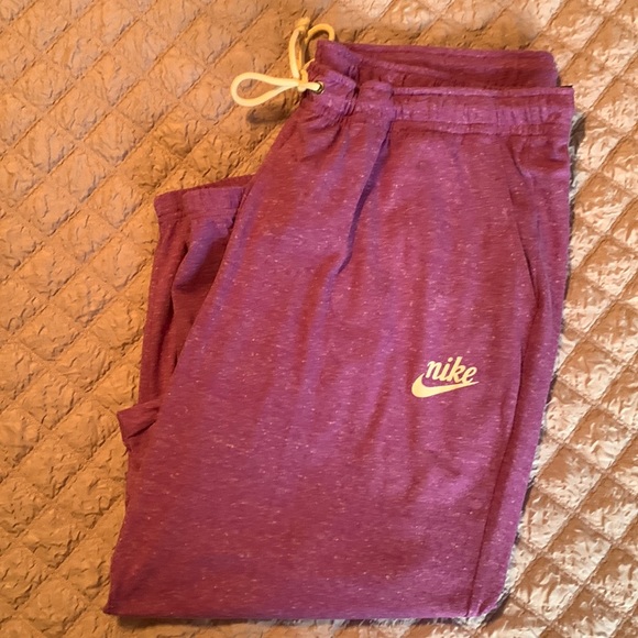 Nike Pants - NWT Nike woman’s joggers